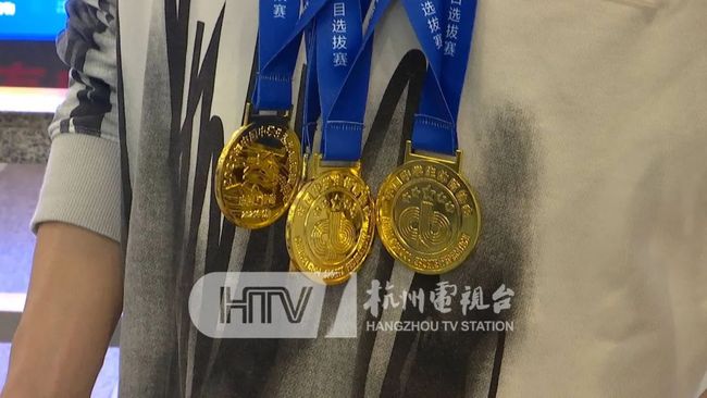 福瑞动漫 音乐和剧情深度都极为出色