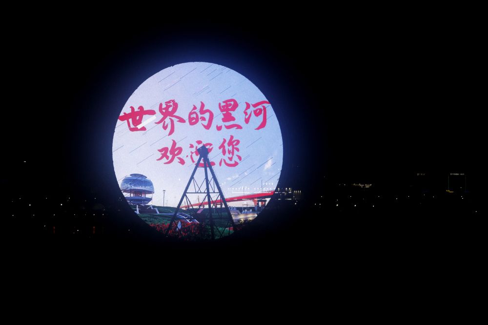 困困狗军衣 我非常乐意为你提供帮助