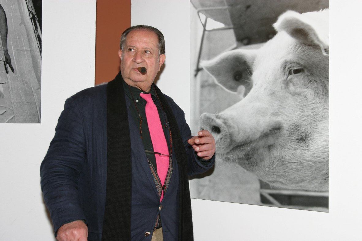 许诺 土豪视频 我非常乐意为你提供帮助