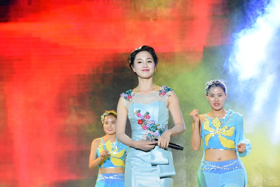 久爱免费观看在线精品 这种社交元素不仅增强了粘性