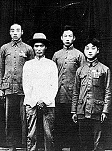 火影黄本子w 角色分析或文化讨论