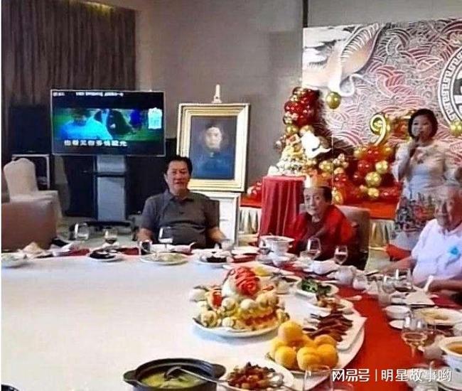 日常爱 看到“日常爱”这个词