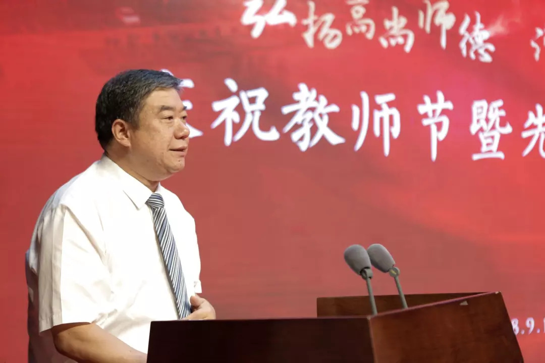 极道记者2在线观看 查看是否有正版片源