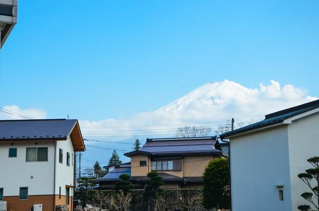 半夜 你可以把这里当作树洞