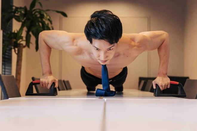 日本青山葵在线部长太大