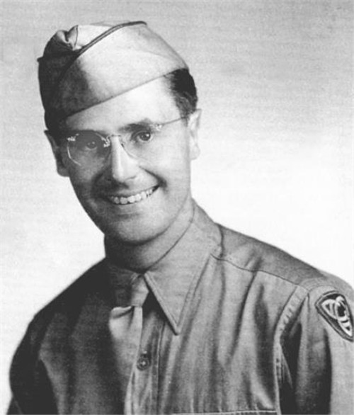 了困困狗 困困狗或者短暂活动身体哦