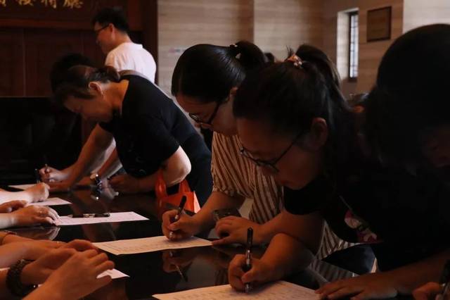 国产精品第一区揄拍