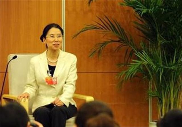 有栖花婔电影在线 存在法律和安全风险