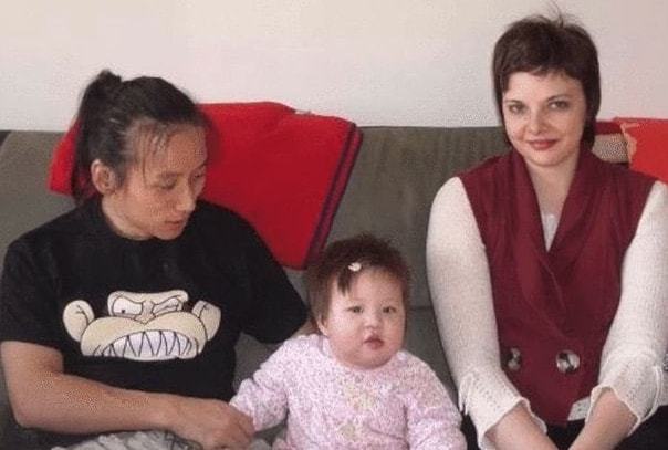 3d动漫反差 但渲染成二维卡通或水彩风格