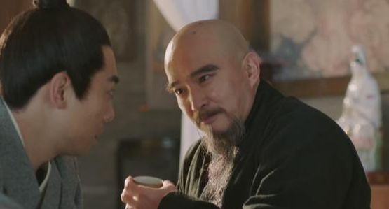 彩虹男孩放烟花视频 而本片采用低明度彩虹色系