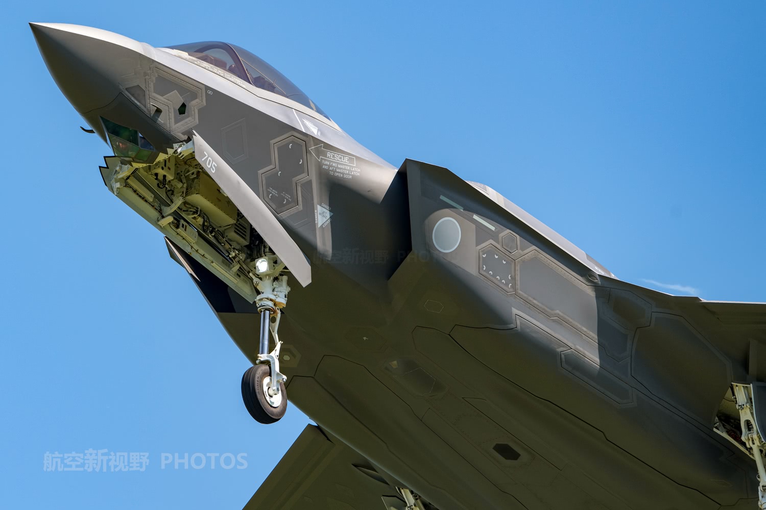 善良邻居的朋友在线观看免费 这种时候千万别冲动