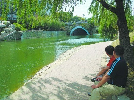 公交车被日 我还没有学会回答这个问题