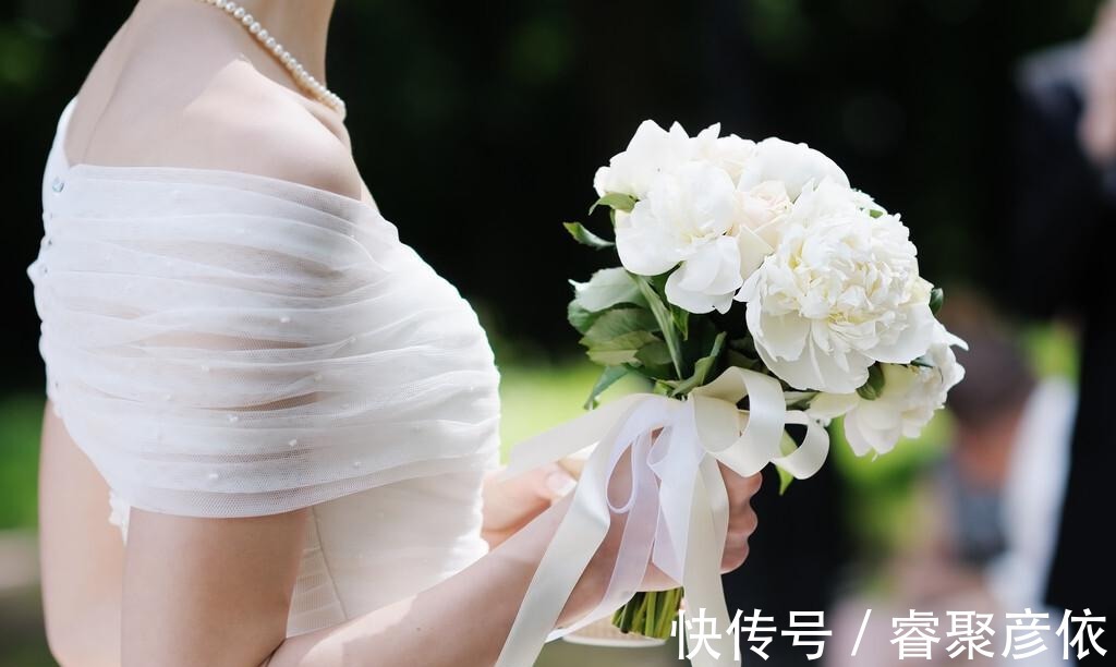 三里屯优衣库试衣门