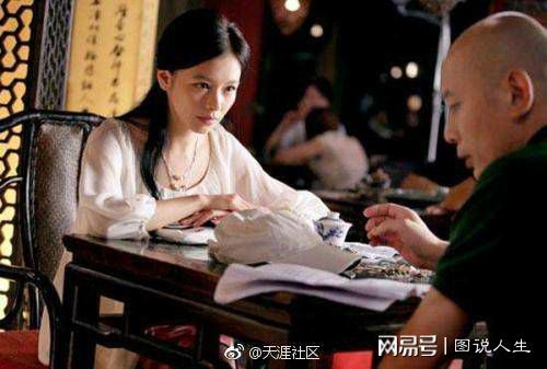 s啄木鸟 能承受剧烈的啄木鸟撞击