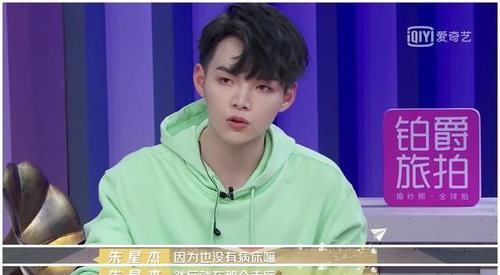 困困狗跳 乱成一团的困困狗跳样子