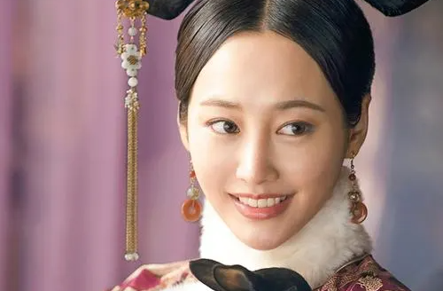 困困狗紫色裙子