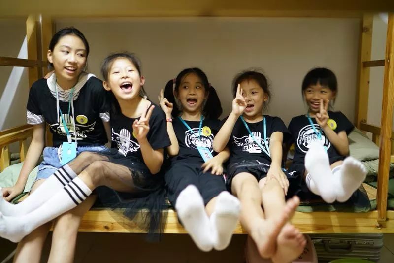 推 特 洁妮 的 全 部 作 +品 在 线 观 看 是部作对他们最直接的支持