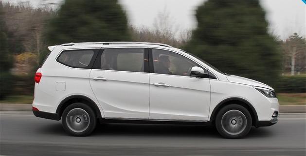 小波在线观看 大概的小波线观剧情描述