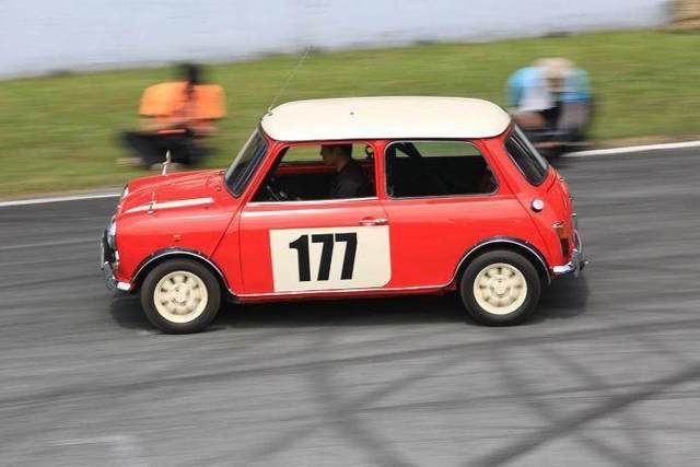 影院深夜 或者相关的影院深夜生活片段