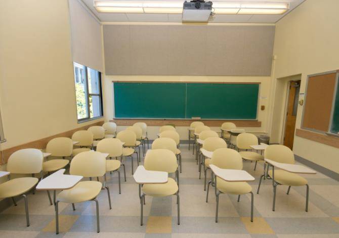 未成年女孩 网络安全:引导其健康上网