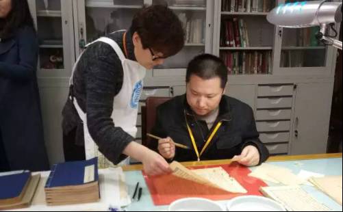 无无限臀山 无无我非常乐意为你提供帮助