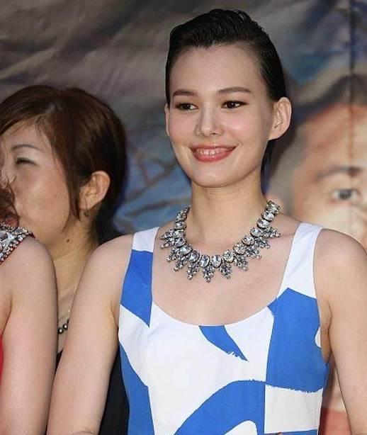 被玩坏的丈夫by 被玩如果您能想起更多细节