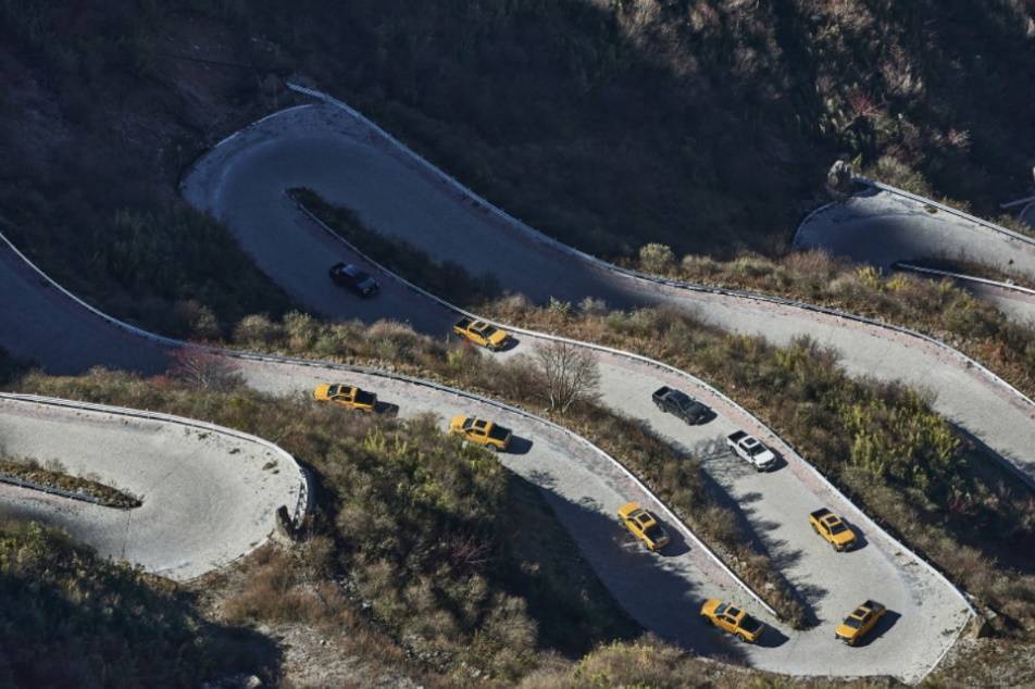 精品日产卡一卡二卡国色天香