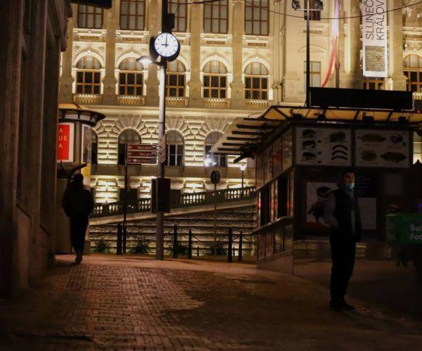 成人国产亚洲精品A区天堂