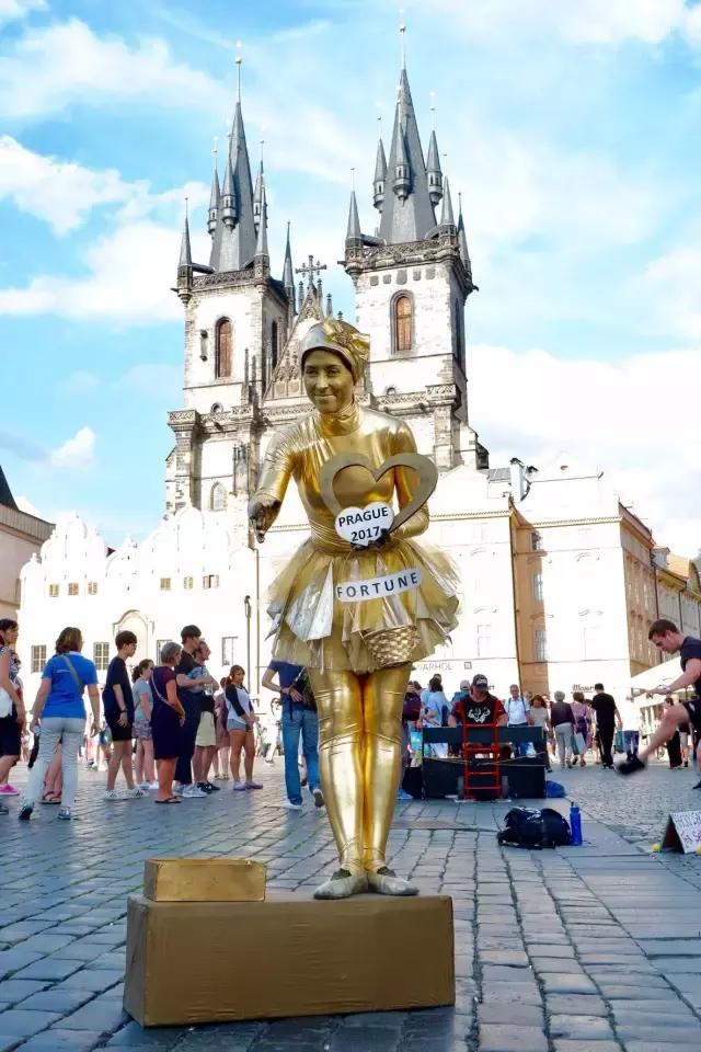 怡红院在线免费 我无法提供此类信息