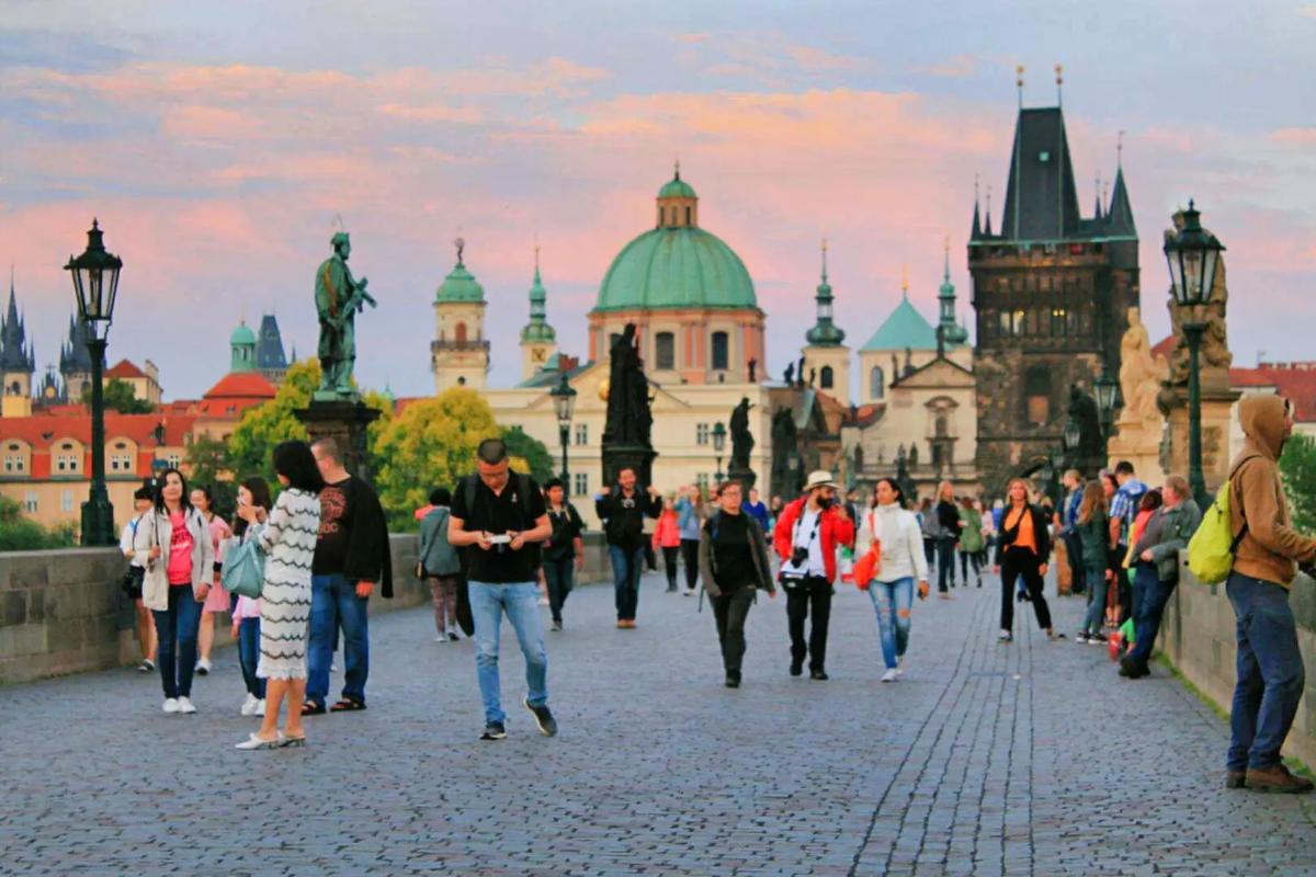 黑料 社区 寻求身份认同的黑料社区群体