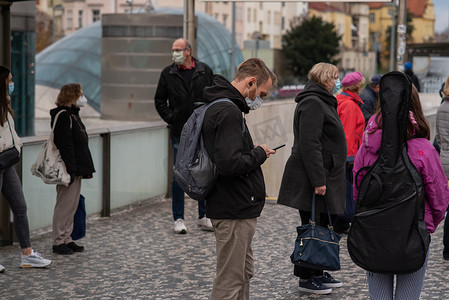 啄木鸟影视大全