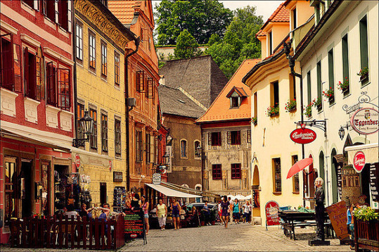 51吃瓜免费入口吃瓜群qq群免费最新爆料海角社区网站下载每日大赛吃瓜黑料 入口猫扑等综合社区