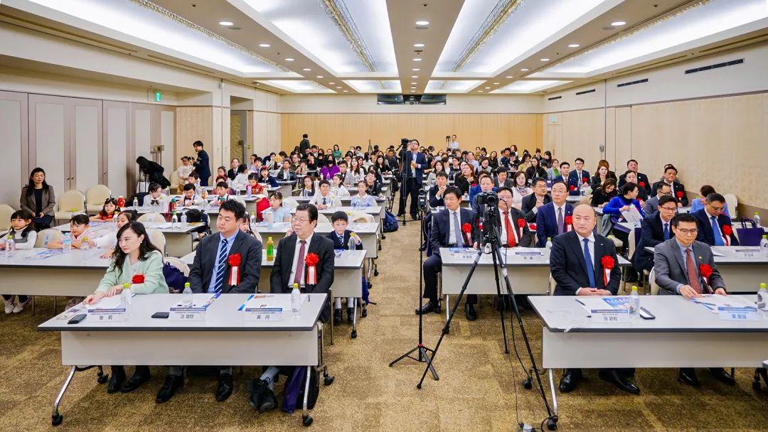 色老头免费视频精品三区 本文将从分类系统的头免角度