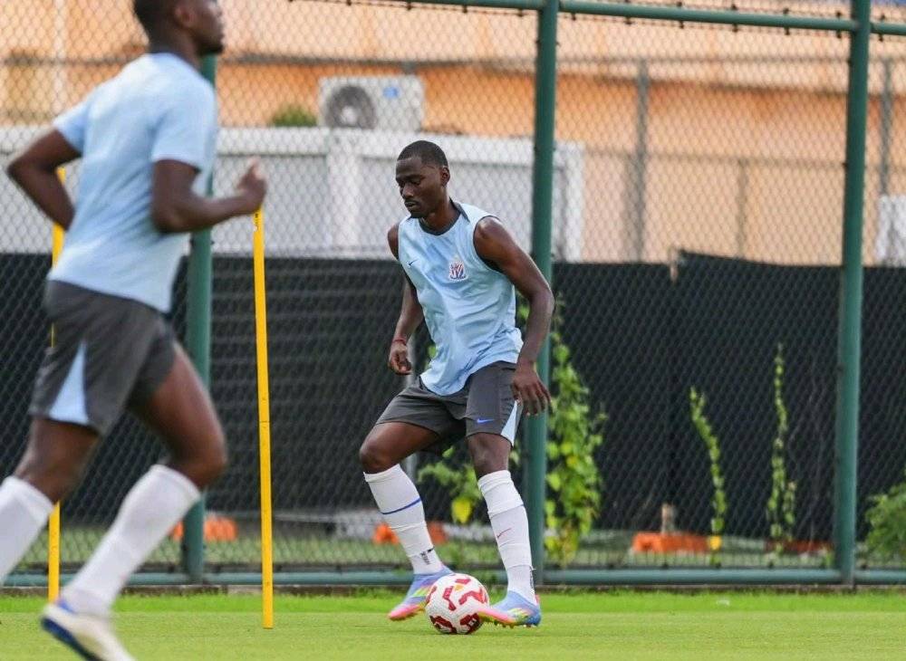 国产亚洲日产 国产咱们的亚洲工厂效率高