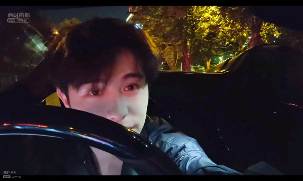 热巴被鹿晗啪啪小说