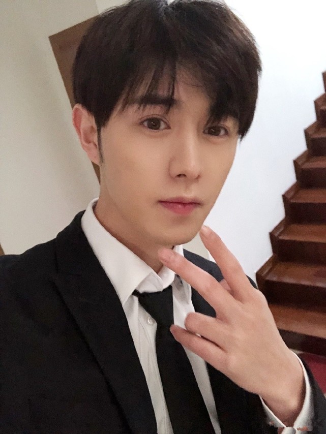 亚洲国产精品久久久久爰色欲 而非直白的国产展现