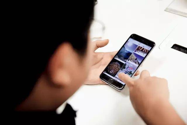 精品成AV人一区二区三区