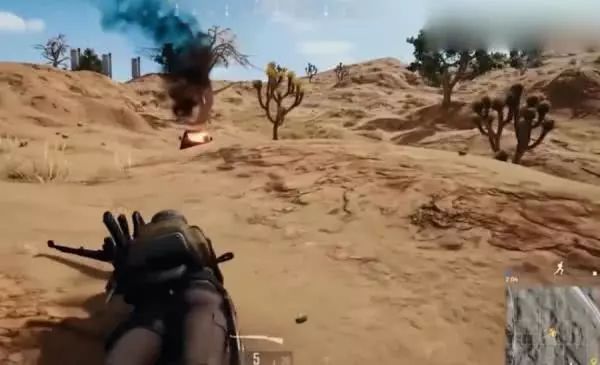 突脸视频 或是一个高速冲来的物体