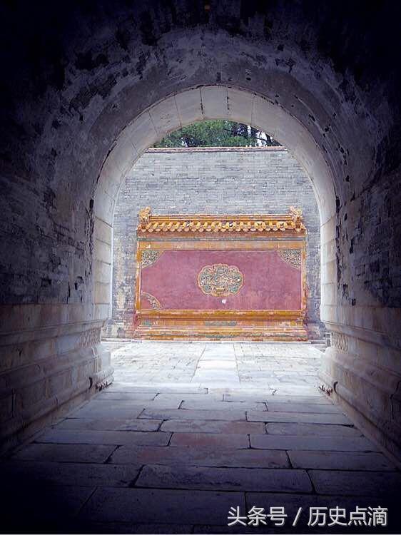 精品一线二线三线区精华液 如一些国货精华或开架护肤线