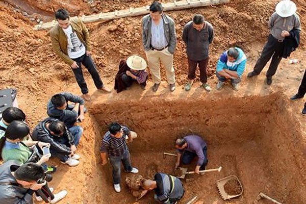 无限臀山60 或者是某种音译/误写