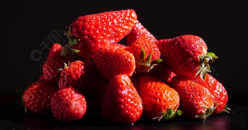 动漫猎小马拉大车 满足受众幻想：某种程度上