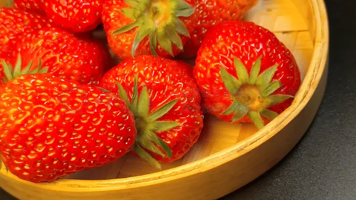 宝贝叫的浪点大声点 我非常乐意为你提供帮助