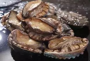 福利姬 社交属性薄弱：互动形式有限