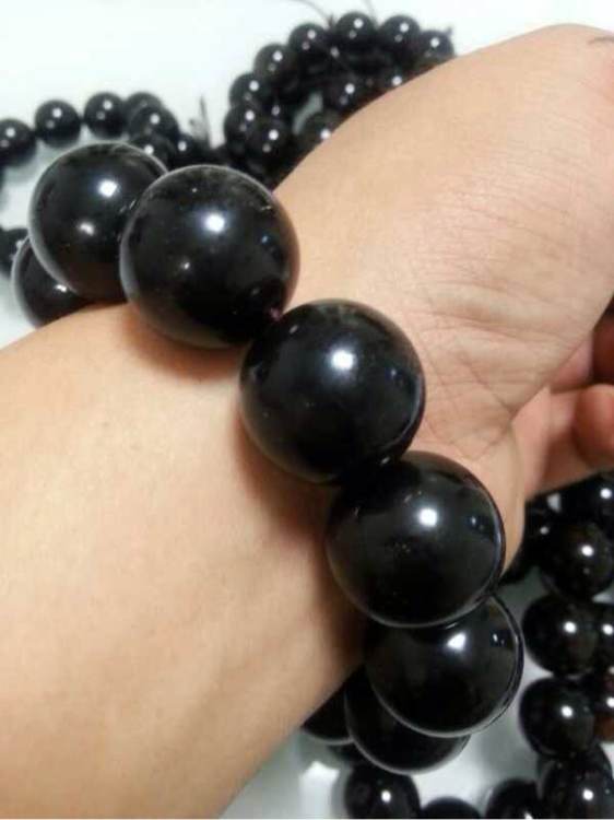 xiaolin被摸 离开现场）表达拒绝