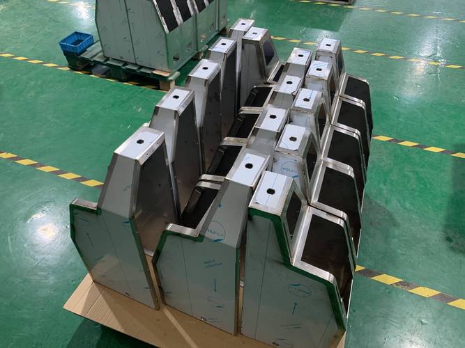 在线臀山 臀桥（20次/组）仰卧屈膝